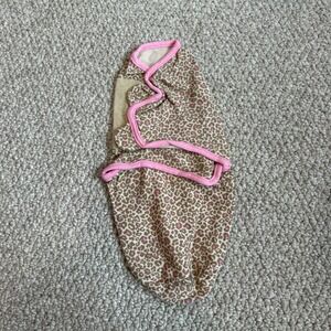 Summer Infant SwaddleMe Adjustable Baby Swaddle Leopard Print Pink Trim